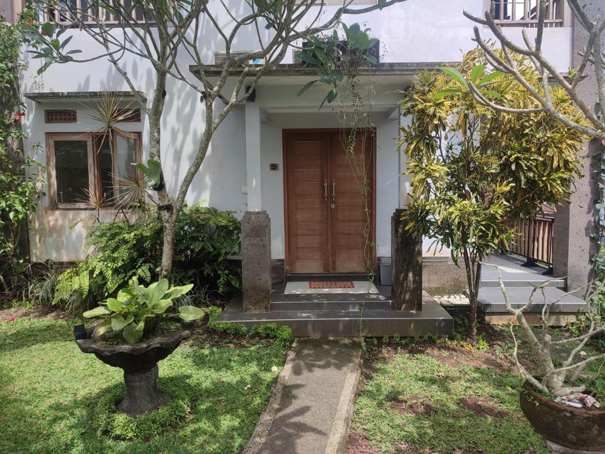 Nyoman Homestay Ubud Экстерьер фото